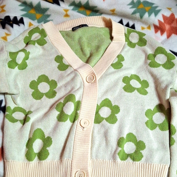 Bundle  Cream and Green Floral Cardigan Sweater - Picture 1 of 6